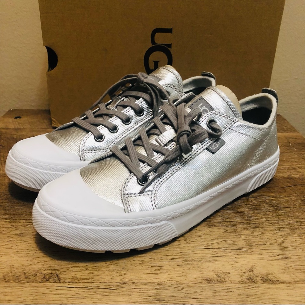 NWB UGG Aries Metallic Sneaker